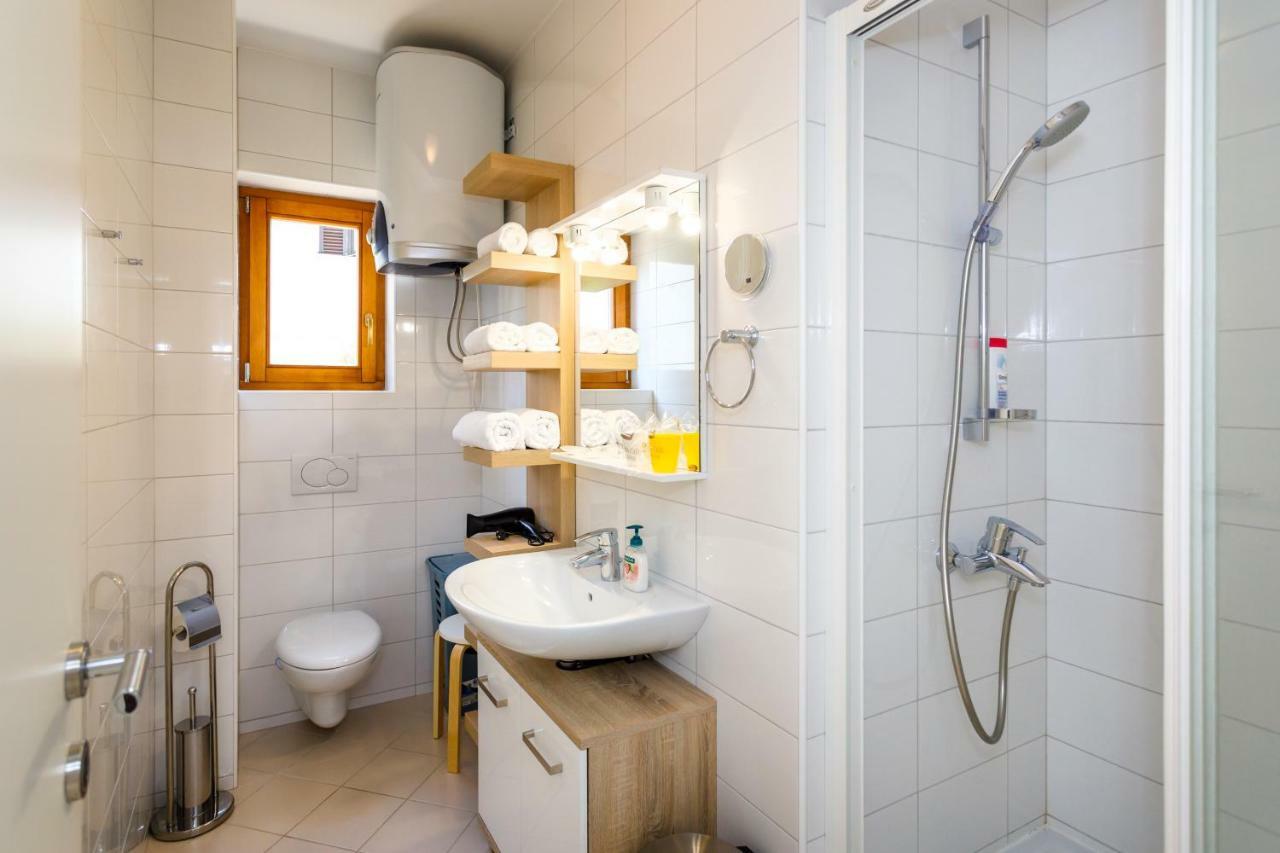 Apartman Jezevac Krk Town Eksteriør bilde